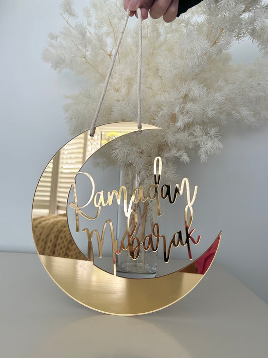 Ramadan Mubarak door sign